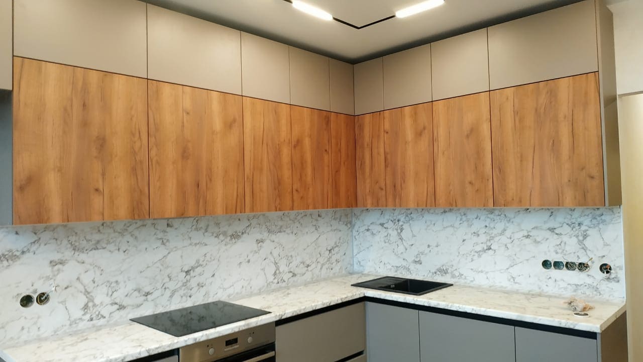 купить кухню до потолка